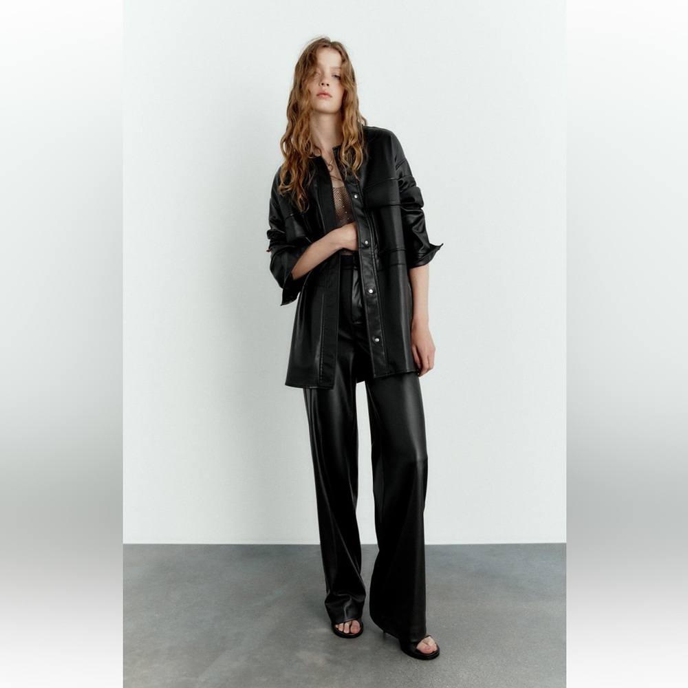 NWT ZARA Full length, faux, leather pants size small in black